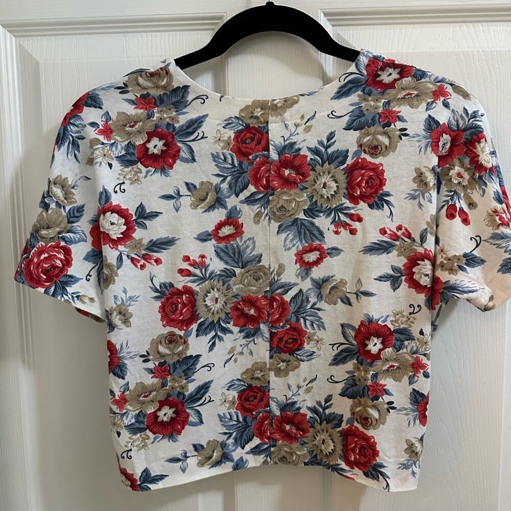 💥Vintage EnChante Floral Red White Blue Tan Blouse Womens size Small made in USA - Picture 2 of 3